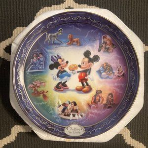 Disney Bradford Exchange Plate "Falling in Love"